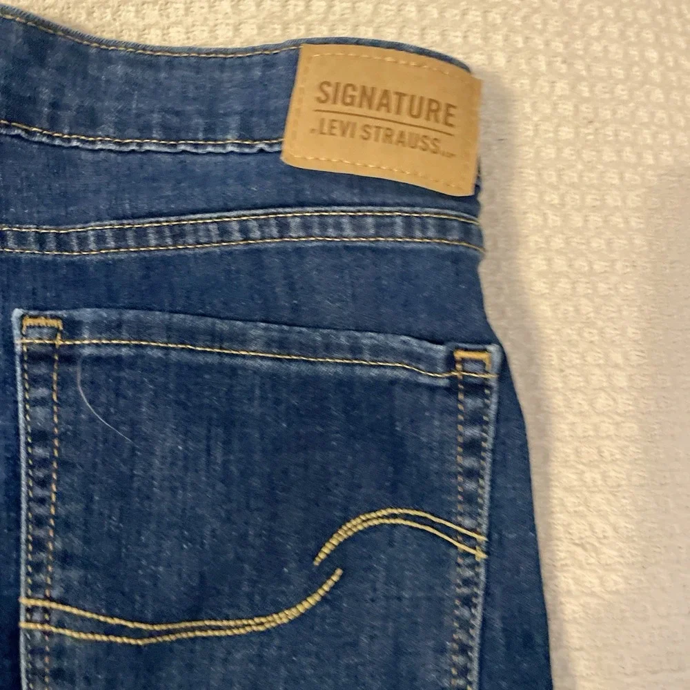 Levi Strauss Womens Dark Wash‎ Denim Cuffed Bermuda Shorts Jorts